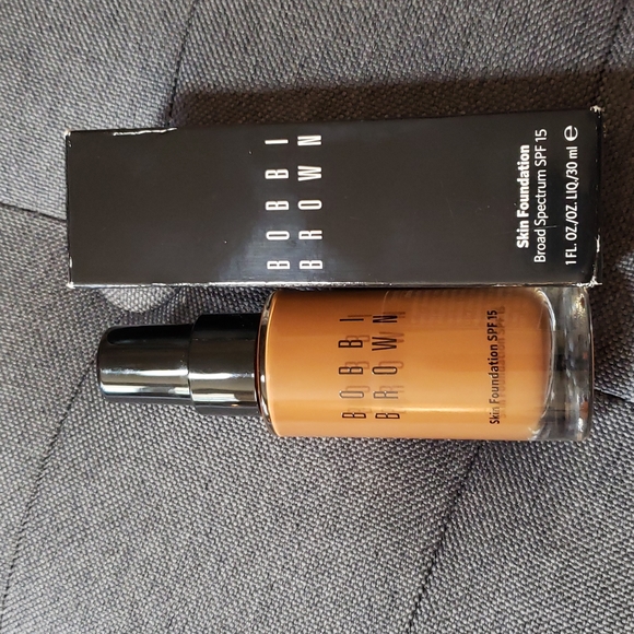 Bobbi Brown Skin Foundation Almond 7 New 1 fl oz - Picture 1 of 9